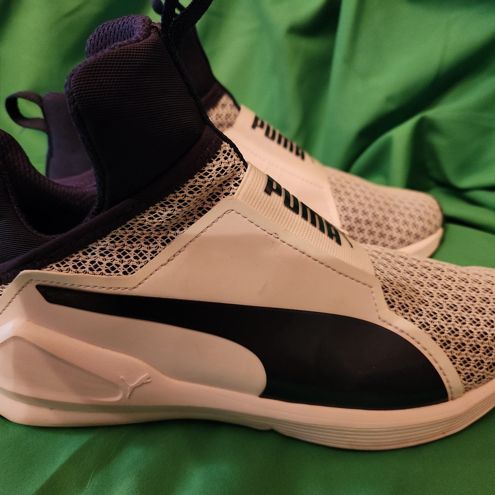 Puma White and Black Athletic Shoes - Picture 4 of 5